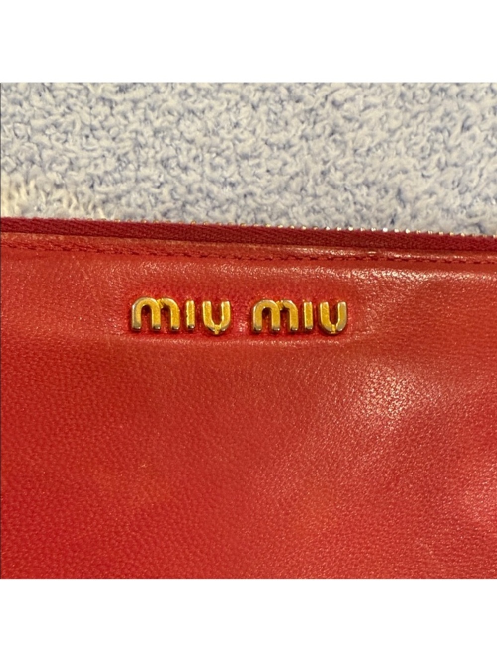 PINK Miu Miu Bright PINK Leather Zip Pouch with Gold Logo - Picture 2 of 11